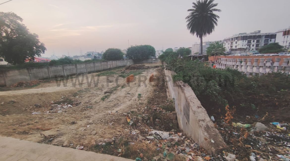 Residential & Commercial Plot for Sale in Kursi Road