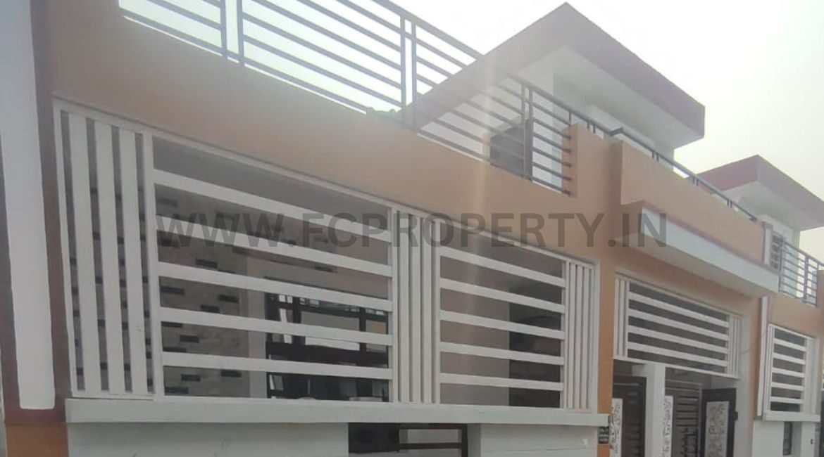 2/3 BHK Independent Row House for Sale in Kursi Road