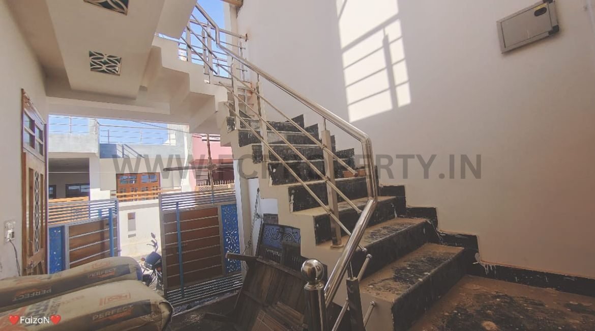 3 BHK Villa / House for Sale in Jankipuram