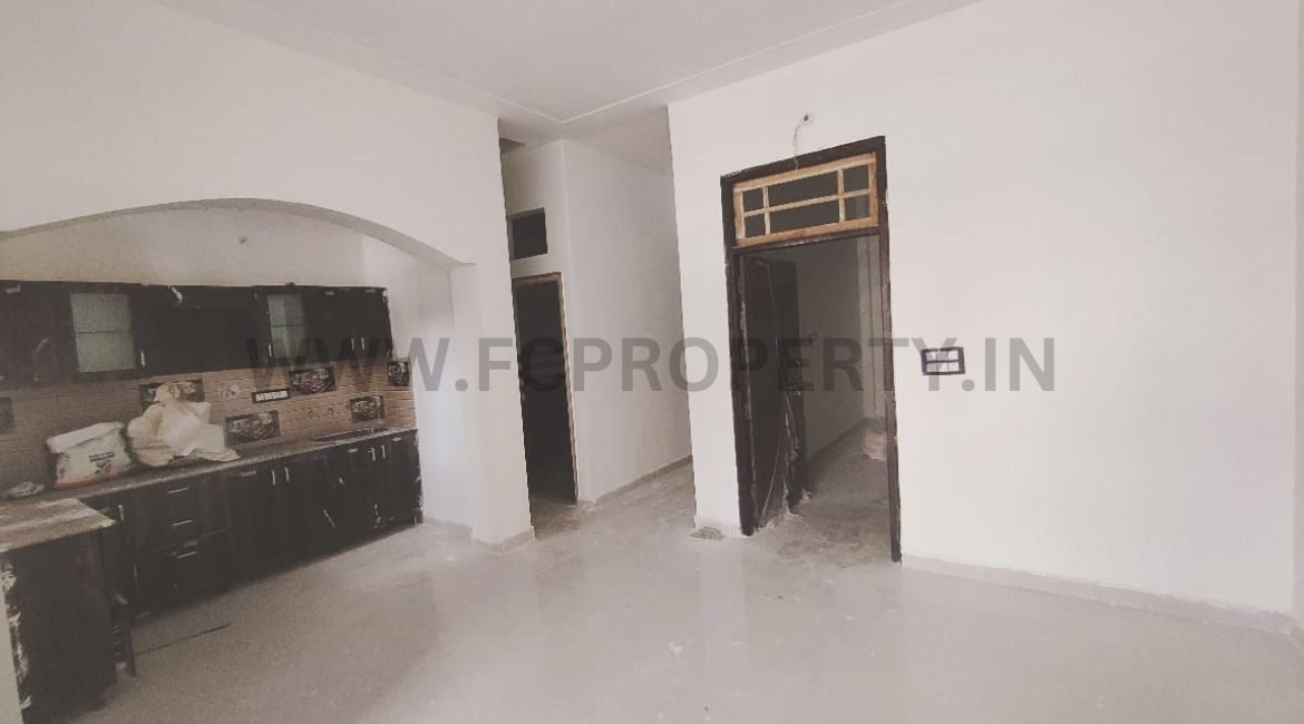 Ready to Move 2/3 BHK House for Sale in Kursi Road