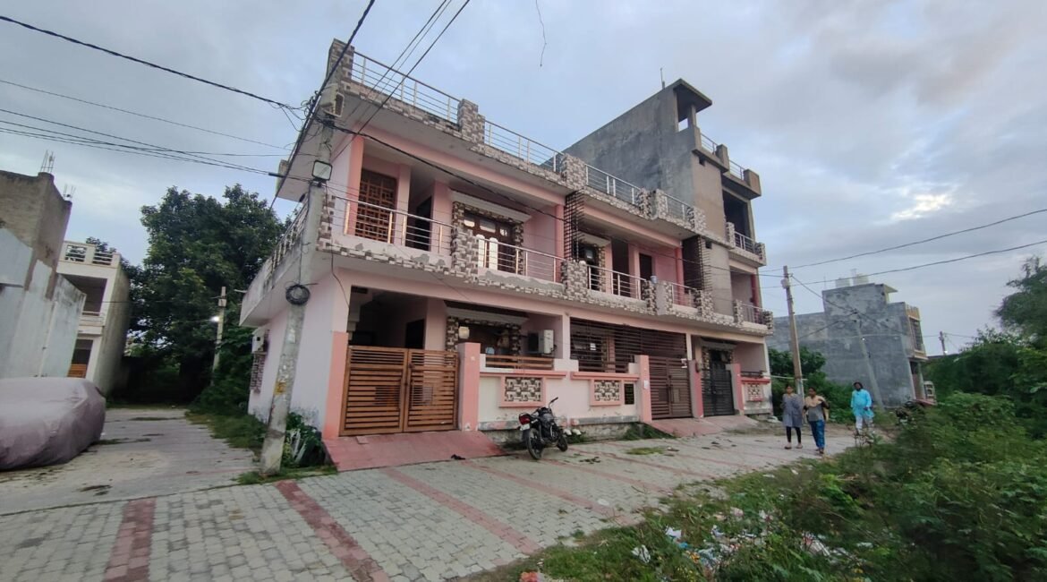 Spacious 3 BHK Resale House | 800 Sq. Ft. Land | Arjun Enclave, Lucknow