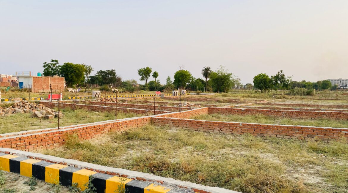 Cheapest Plots for Sale in Lucknow Kursi Road Near Awadh Institute