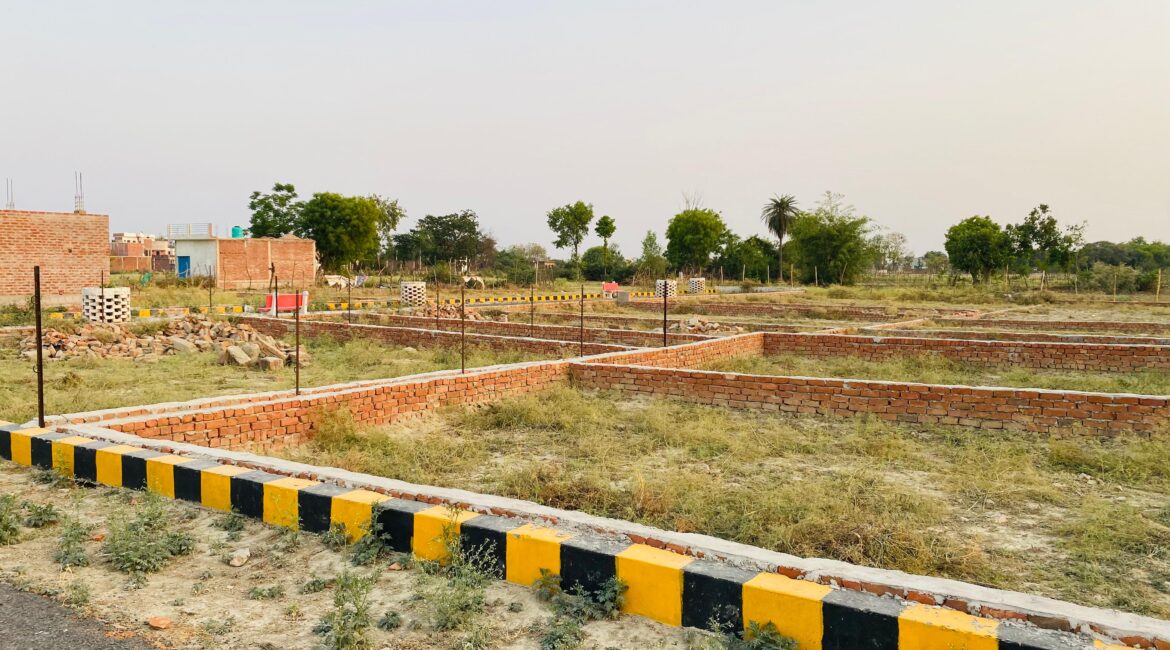 Plot For Sale Golden opportunity to buy plot in Lucknow at cheap prices