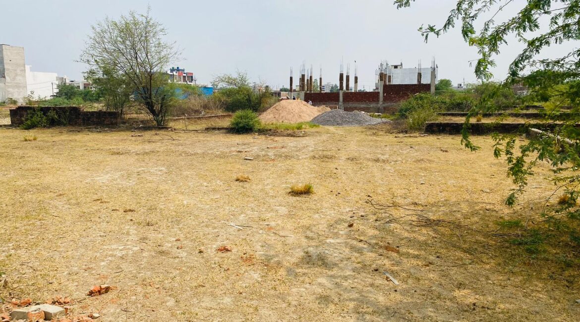 plot for sale MS colony Near intrigril university near M.S Institute kursi rd Lko