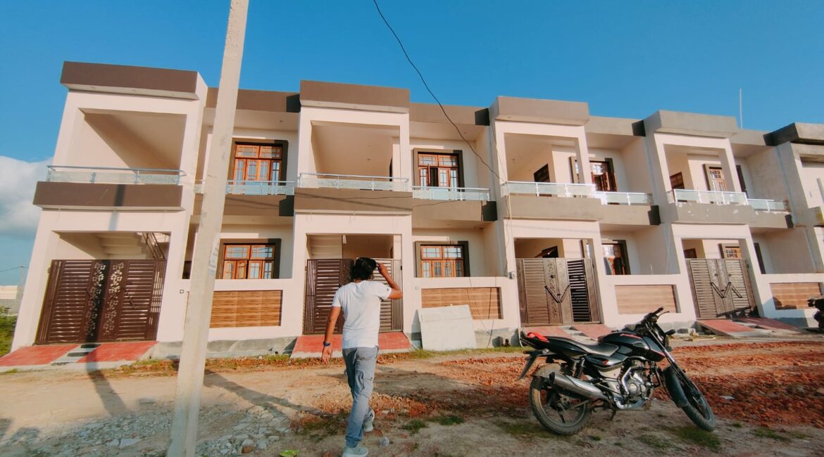 2 BHK HOUSE FOR SALE IN ADHAAR KHEDA DH2 KURSI ROAD LUCKNOW