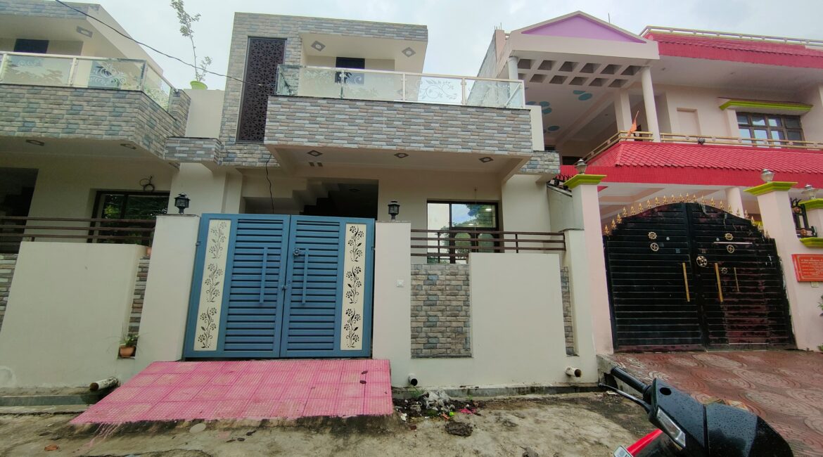 2bhk house for sale in IIM Road Balaji enclave near by sd palace